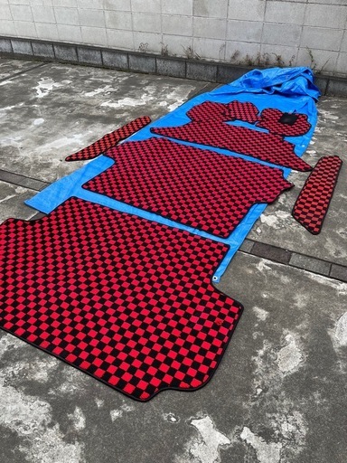 ハイエース　　フロアーカーペット