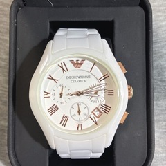 アルマーニ時計の画像