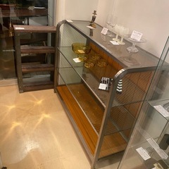 【早期引取限定SALE】ACME Furniture ヴィンテージ ガラスシェルフ ショーケース 陳列棚 店舗什器 ディスプレイ 飾り棚の画像