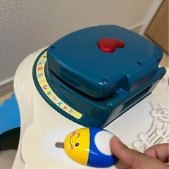 無料！ジャンク品　おしゃべりバイリンガル・テーブルの画像