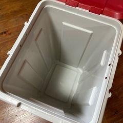 ゴミ箱の画像