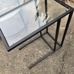 IKEA　VITTSJÖ ヴィットショー　ガラステーブルの画像