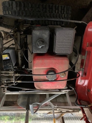 フジイ除雪機　9010Ｃ　10馬力　エンジン始動 フジイ除雪機9010C10馬力エンジン始動 (あわわ) 下高井のその他の中古