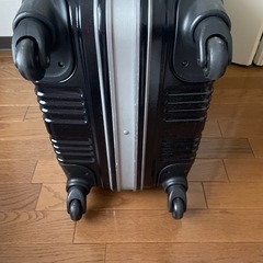 スーツケースの画像