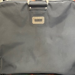 GIVENCHY ガーメント バッグ ネイビー メンズの画像