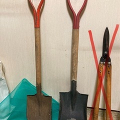 枝切り鋏　ショベル　スコップ　の画像