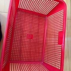 大きいかごの画像