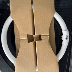 　照明　蛍光ランプ　電灯の画像
