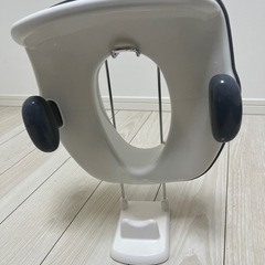 断捨離中！補助便座　トイレサポート　スタンド付きの画像