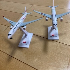【JAL】エアバス模型2個セットの画像