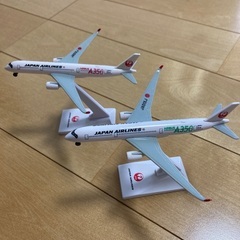 【JAL】エアバス模型2個セットの画像