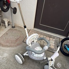 ディズニー三輪車ハンドル付きの画像