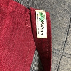 Melissa 赤及び紫カラーエプロンの画像