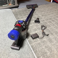Dyson  V7  バッテリー交換前提品　只今フリー案件の画像