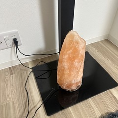 ヒマラヤ岩塩ランプ（約10kg）の画像