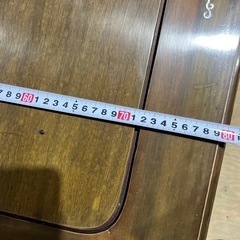 伝統的な木製座卓 貝細工装飾　の画像