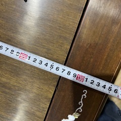 伝統的な木製座卓 貝細工装飾　の画像