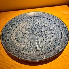 花柄の丸皿の画像