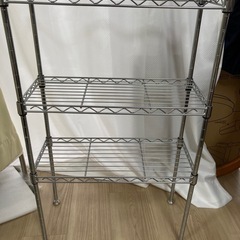 取引中　中古　メタルラック　3段の画像