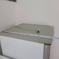 【予定者あり　多数の引き合いのためキャンセルの場合のみご連絡します】無料で差し上げます。シャープ　プラズマクラスター冷蔵庫　　2014年式　137L 通電確認済みの画像