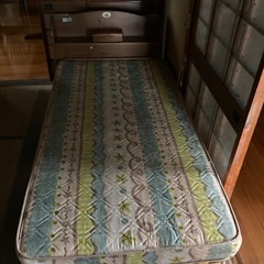 ベッドの画像