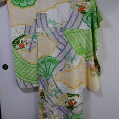 振袖と襦袢の画像