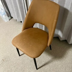 ダイニングチェアーの画像