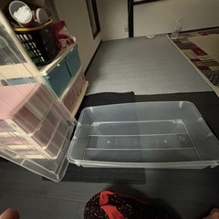 衣類用の箱の画像