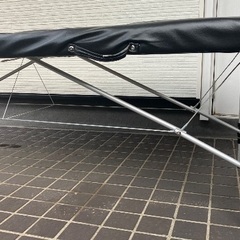 折り畳み簡易ベッドの画像