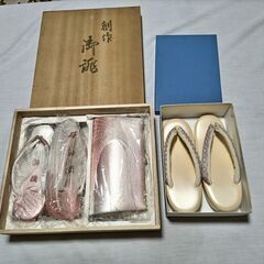 誂え草履とバッグセットおよび和装小物の画像