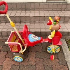 アンパンマン三輪車の画像