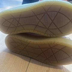 新品　H&M 光スニーカー　キッズの画像