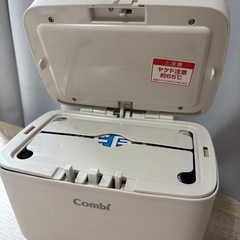 combi おしり拭きウォーマーの画像