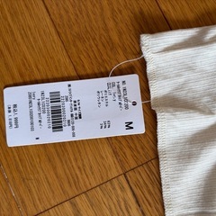 新品未使用品‼️earth music&ecologyたータートルネックの画像