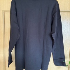 新品未使用品‼️GU長袖てTシャツの画像