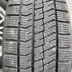 バリ溝スタッドレスタイヤホイール付き　205/60R16 VRX2
の画像