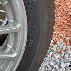 バリ溝スタッドレスタイヤホイール付き　205/60R16 VRX2
の画像