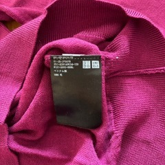 超美品‼️UNIQLOうすでにっ薄手ニットの画像