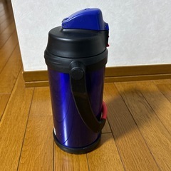 サーモス 保冷専用ジャグ(水筒)2Lの画像