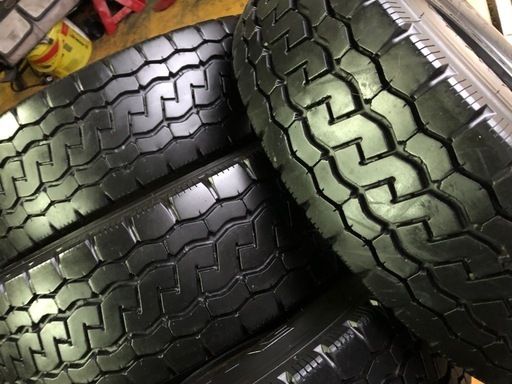 205/70R16 101/99 LTトラックタイヤ 
Bridgestone