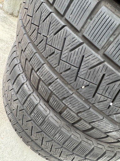 スタッドレスタイヤ4本　235/50R 18