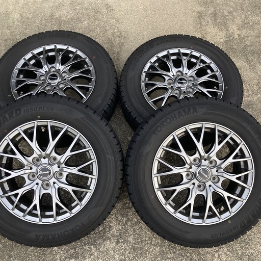 (値下げ)15インチスタッドレスタイヤ