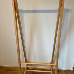 折りたたみハンガーラックの画像
