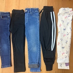女の子秋冬の画像