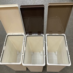 ゴミ箱3セット　分別に必要だよねーの画像