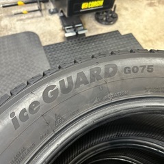 (お取り引き中です)無料です　2020年製　225/60R17 ヨコハマ　アイスガード  スタッドレスの画像