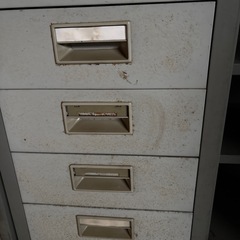 スチール書庫の画像