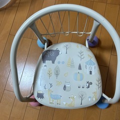 椅子につけるテーブル　幼児の画像