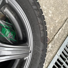 スタッドレスタイヤ4本ホイール・ナット付の画像