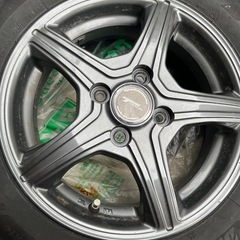 スタッドレスタイヤ4本ホイール・ナット付の画像